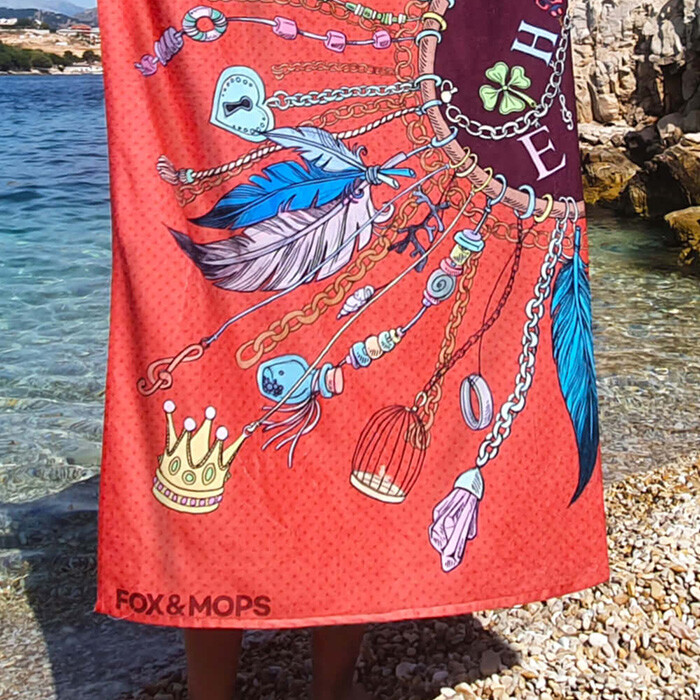 Плажна хавлия от колекцията -  Талисман червена