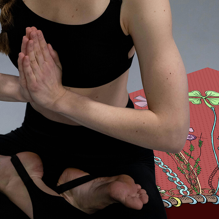 Колекция Червен Талисман - Постелка за спорт